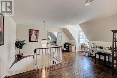 33 Ashfield Drive, Richmond Hill, ON - Indoor Photo Showing Other Room