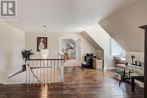 33 Ashfield Drive, Richmond Hill, ON - Indoor Photo Showing Other Room