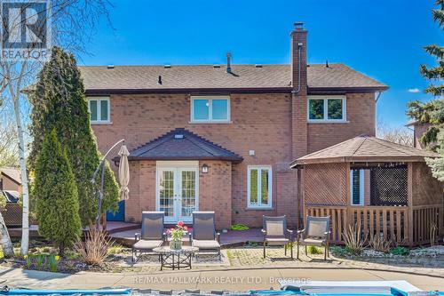 33 Ashfield Drive, Richmond Hill, ON - Outdoor With In Ground Pool