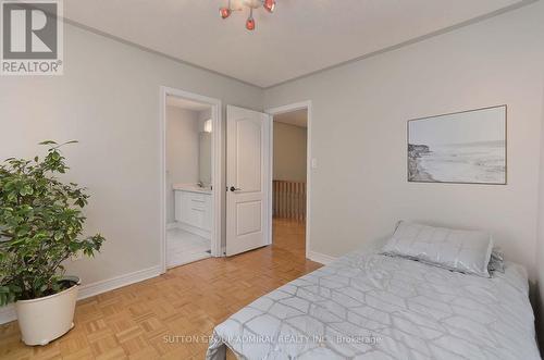 54 Bentoak Crescent, Vaughan, ON - Indoor Photo Showing Bedroom
