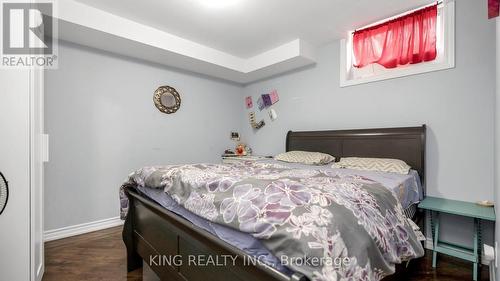 9 Monkton Circle, Brampton, ON - Indoor Photo Showing Bedroom