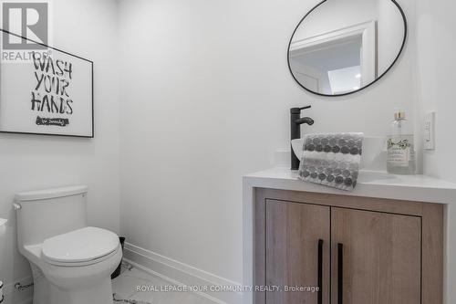 11 Little Marco Crt, Vaughan, ON - Indoor Photo Showing Bathroom