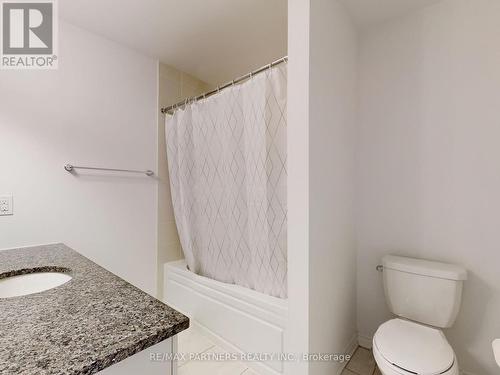 97 Mcalister Avenue, Richmond Hill, ON - Indoor Photo Showing Bathroom