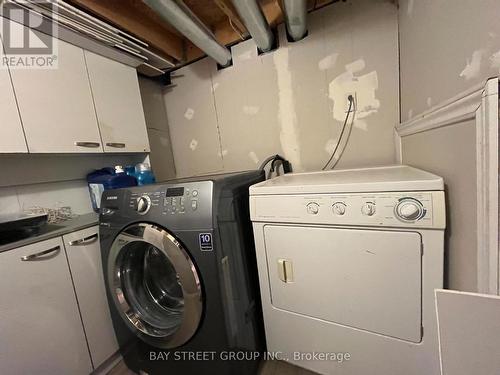 177 Morning Dove Drive S, Markham, ON - Indoor Photo Showing Laundry Room