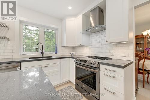 77 Polish Avenue, Penetanguishene, ON - Indoor Photo Showing Kitchen With Upgraded Kitchen