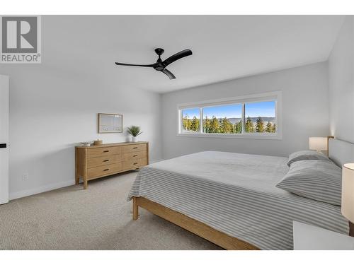 99 Forest Edge Place, Kelowna, BC - Indoor Photo Showing Bedroom