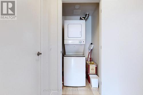 106 - 320 Plains Road, Burlington, ON - Indoor Photo Showing Laundry Room