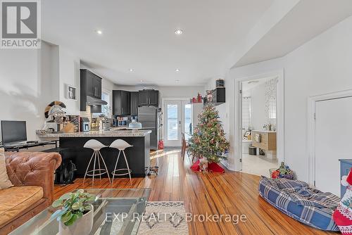 5 Jerome Street, Toronto, ON - Indoor Photo Showing Living Room