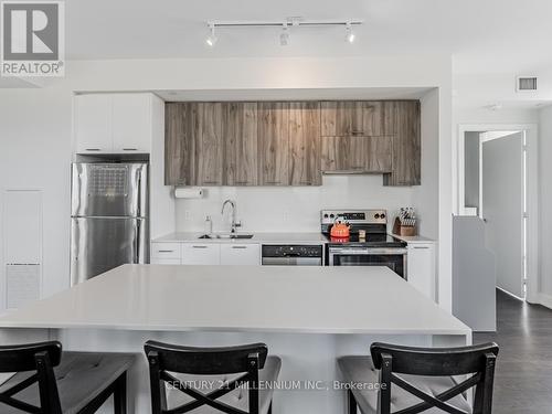 403 - 180 Veterans Drive, Brampton, ON - Indoor Photo Showing Kitchen With Upgraded Kitchen
