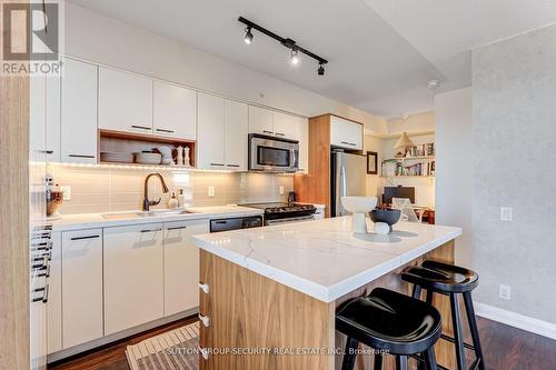 1804 - 1 Valhalla Inn Road, Toronto, ON - Indoor Photo Showing Kitchen With Upgraded Kitchen