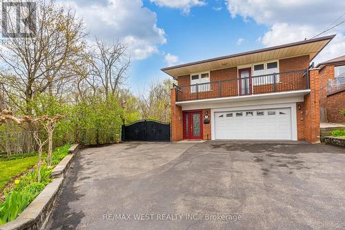 579 Rustic Road, Toronto, ON - Outdoor With Balcony