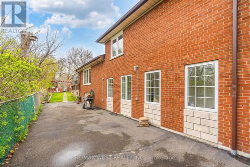 579 Rustic Road, Toronto, ON - Outdoor With Exterior