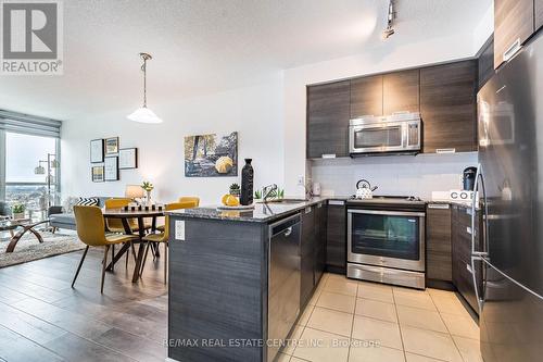 2010 - 75 Eglinton Avenue W, Mississauga, ON - Indoor Photo Showing Kitchen With Upgraded Kitchen