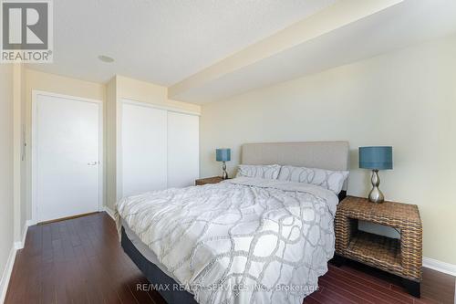 428 - 650 Lawrence Avenue W, Toronto, ON - Indoor Photo Showing Bedroom