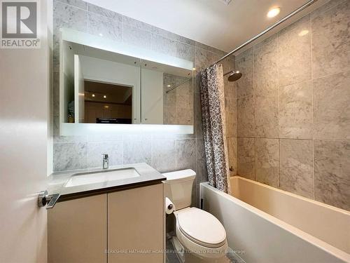 512 - 90 Queens Wharf Road, Toronto, ON - Indoor Photo Showing Bathroom