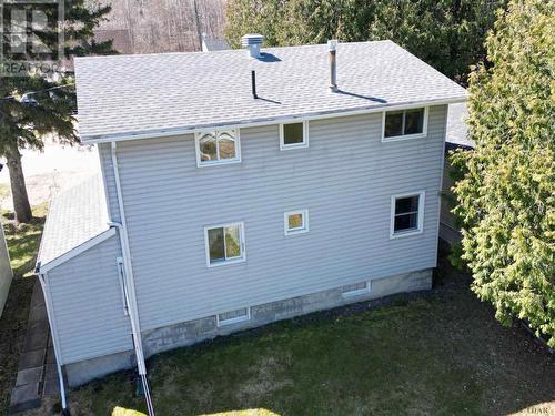 409 Mccamus Ave, Temiskaming Shores, ON - Outdoor With Exterior