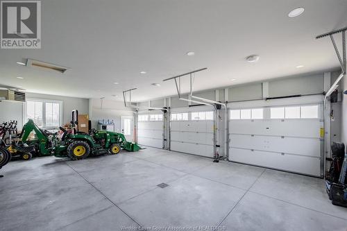 5759 5Th Concession Road, Essex, ON - Indoor Photo Showing Garage