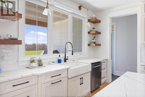 5759 5Th Concession Road, Essex, ON - Indoor Photo Showing Kitchen