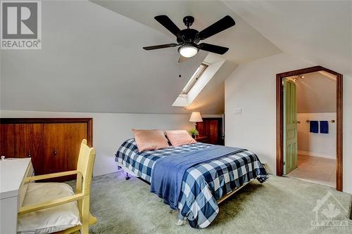 35 Ogden Avenue, Smiths Falls, ON - Indoor Photo Showing Bedroom