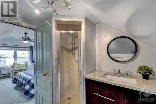 35 Ogden Avenue, Smiths Falls, ON - Indoor Photo Showing Bathroom