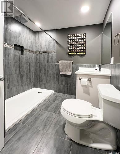 1319 Lynd Crescent, Estevan, SK - Indoor Photo Showing Bathroom