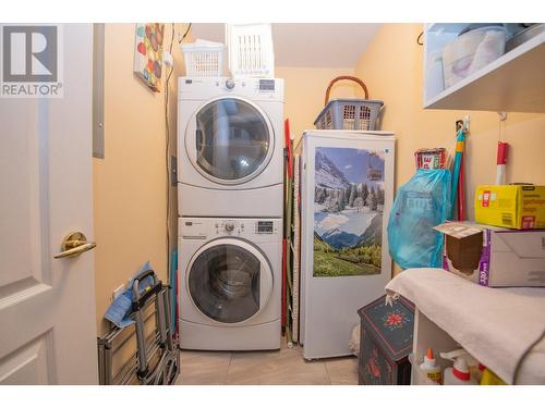 3301 Centennial Drive Unit# 406, Vernon, BC - Indoor Photo Showing Laundry Room