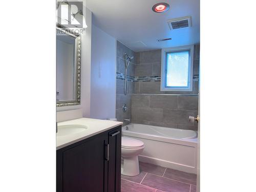 1209 Ospika Boulevard, Prince George, BC - Indoor Photo Showing Bathroom