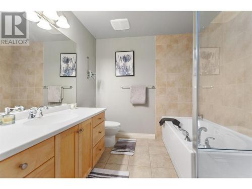 277 Yorkton Avenue Unit# 102, Penticton, BC - Indoor Photo Showing Bathroom