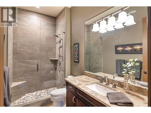6166 Seymoure Avenue, Peachland, BC - Indoor Photo Showing Bathroom