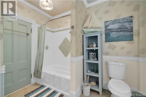166 Montague Street, Saint Andrews, NB - Indoor Photo Showing Bathroom