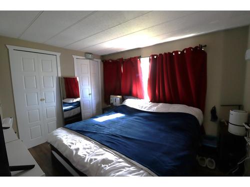 8390 Outlook Road, Grand Forks, BC - Indoor Photo Showing Bedroom