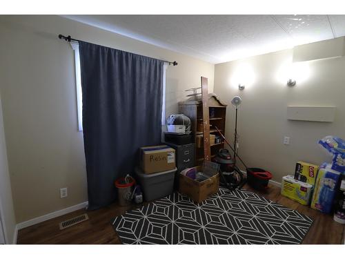 8390 Outlook Road, Grand Forks, BC - Indoor Photo Showing Other Room