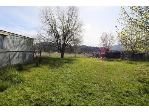 8390 Outlook Road, Grand Forks, BC - Outdoor