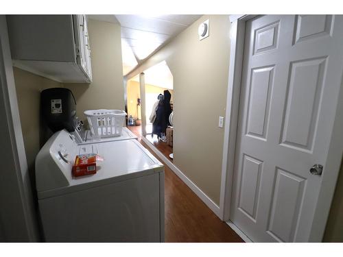 8390 Outlook Road, Grand Forks, BC - Indoor Photo Showing Laundry Room