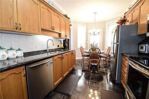 5 Greentrail Drive, Mount Hope, ON - Indoor Photo Showing Kitchen With Double Sink