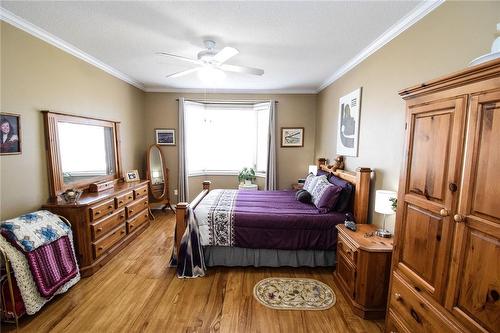 5 Greentrail Drive, Mount Hope, ON - Indoor Photo Showing Bedroom