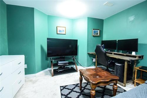 5 Greentrail Drive, Mount Hope, ON - Indoor Photo Showing Office