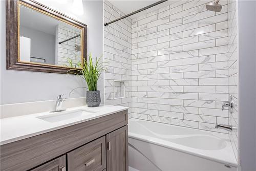 296 Rose Avenue, Fort Erie, ON - Indoor Photo Showing Bathroom