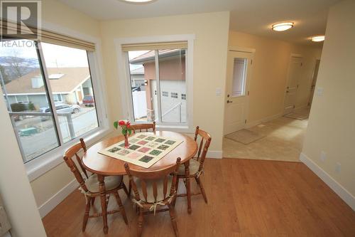 6806 Cabernet Place, Oliver, BC - Indoor Photo Showing Dining Room