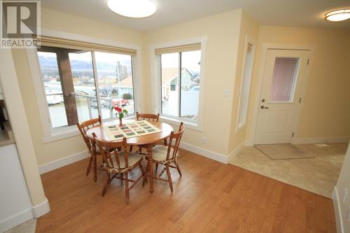 6806 Cabernet Place, Oliver, BC - Indoor Photo Showing Dining Room