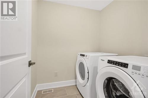 823 St John Street, Merrickville, ON - Indoor Photo Showing Laundry Room
