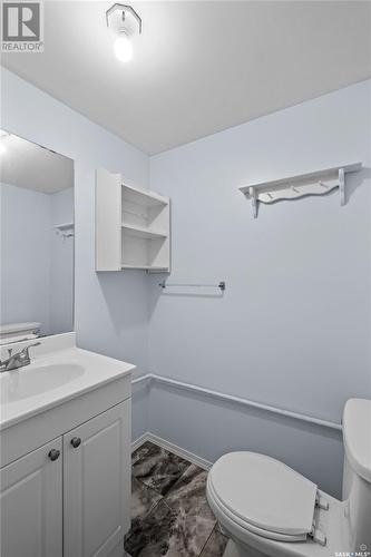 344 15Th Street W, Prince Albert, SK - Indoor Photo Showing Bathroom