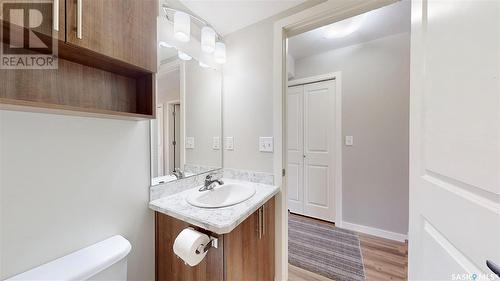 2210 5500 Mitchinson Way, Regina, SK - Indoor Photo Showing Bathroom