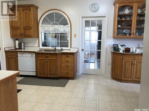 28 Highway Avenue W, Preeceville, SK - Indoor Photo Showing Kitchen With Double Sink