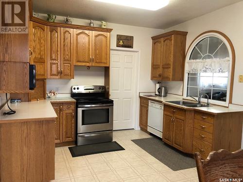28 Highway Avenue W, Preeceville, SK - Indoor Photo Showing Kitchen With Double Sink