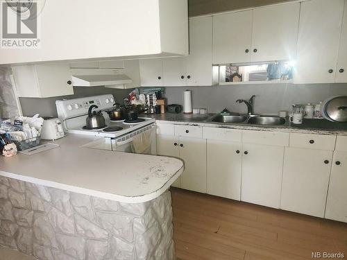 198 Principale Road, Sainte-Anne-De-Madawaska, NB - Indoor Photo Showing Kitchen With Double Sink