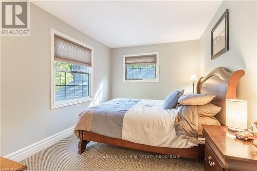 10295 Riverside Drive, Lambton Shores, ON - Indoor Photo Showing Bedroom