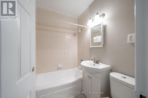 307A - 468 Ottawa Street N, Hamilton, ON - Indoor Photo Showing Bathroom