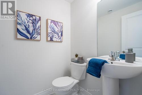 202 - 2620 Binbrook Road, Hamilton, ON - Indoor Photo Showing Bathroom