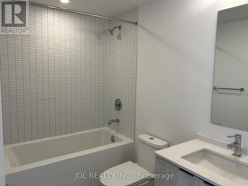 1509 - 1 Jarvis Street, Hamilton, ON - Indoor Photo Showing Bathroom